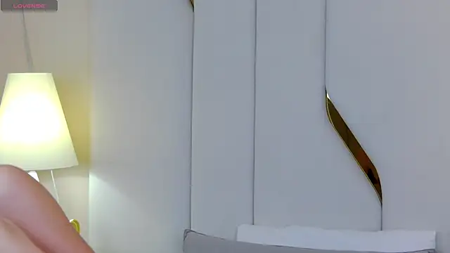 Betty Bridge online show from October 11, 2025, 6:14 am