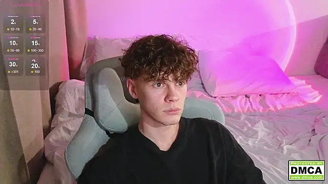 cute thomas online show from March 11, 2026, 7:52 pm