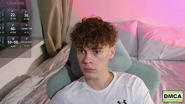 cute thomas online show from October 14, 2025, 6:52 pm