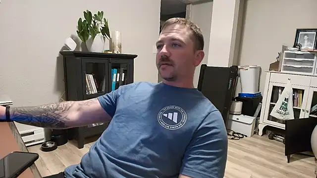 8inchHOLEpunch online show from June 17, 2026, 3:06 am