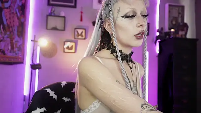 insania 9999  online show from February 16, 2026, 4:16 pm