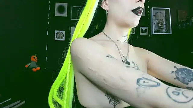 insania 9999  online show from February 11, 2025, 7:38 pm