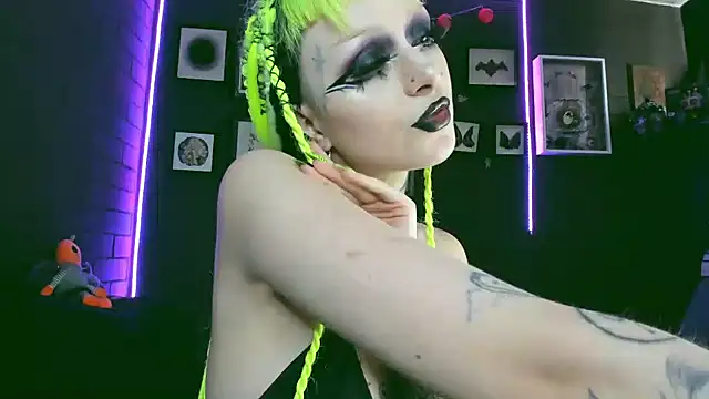 insania 9999  online show from February 6, 2025, 6:13 pm