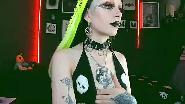 insania 9999  online show from February 4, 2025, 7:55 pm