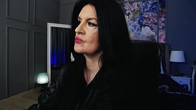 DomMelissaW online show from December 21, 2025, 11:49 pm