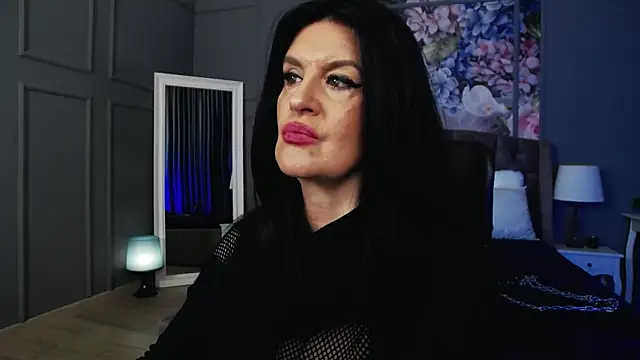 DomMelissaW online show from December 23, 2025, 12:00 am