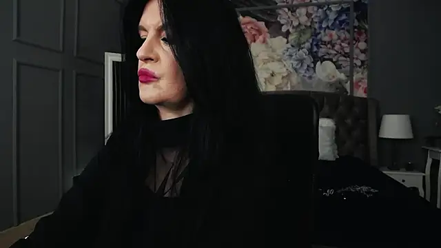 DomMelissaW online show from October 8, 2025, 4:29 pm