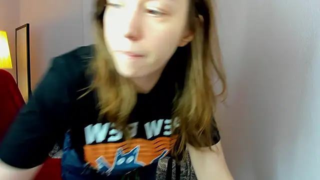 Snapshot of Persephoni chatting on June 17, 2026, 10:36 am Persephoni online show from June 17, 2026, 10:36 am