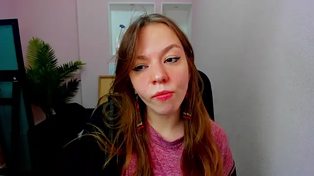 Persephoni online show from October 14, 2025, 8:20 pm