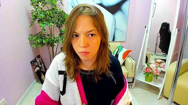 Snapshot of Persephoni chatting on February 3, 2026, 8:36 pm Persephoni online show from February 3, 2026, 8:36 pm