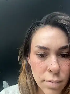 Snapshot of LeaGambit__ chatting on February 19, 2026, 6:05 pm LeaGambit online show from February 19, 2026, 6:05 pm