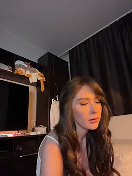 itssophiie online show from May 22, 2026, 8:18 pm