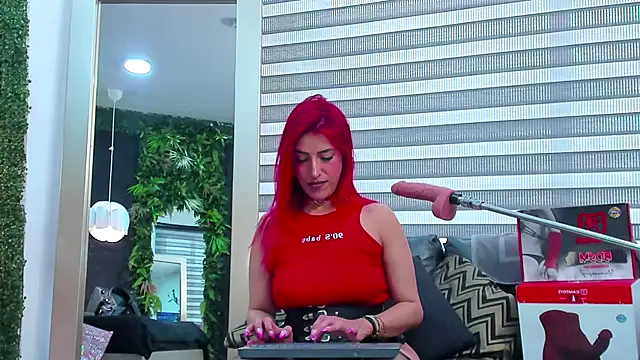 AllissaBrowm online show from October 4, 2025, 6:09 pm