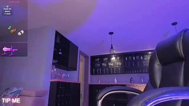 Snapshot of SophieBarnett chatting on February 10, 2026, 12:20 am SophieBarnett online show from February 10, 2026, 12:20 am