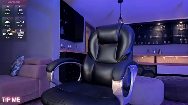 SophieBarnett online show from April 3, 2026, 11:44 pm