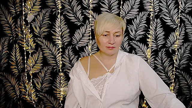 Snapshot of Olivia_playful chatting on February 6, 2025, 12:15 pm Olivia playful online show from February 6, 2025, 12:15 pm