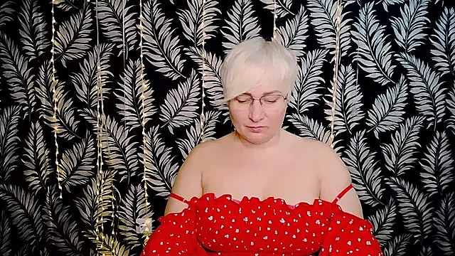 Olivia playful online show from March 7, 2026, 12:32 pm