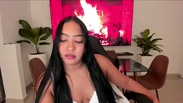 brunetenikole02 online show from February 28, 2026, 3:28 am