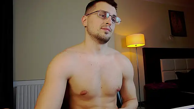 Friend12321 online show from March 11, 2025, 12:11 am