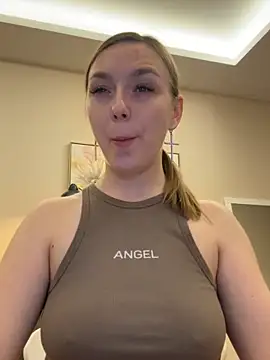 Janeee online show from March 20, 2025, 4:20 pm