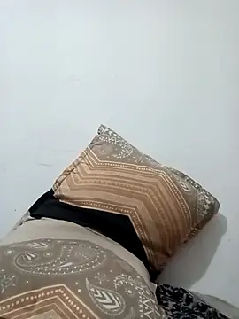 Lent Medium online show from November 12, 2025, 5:50 pm