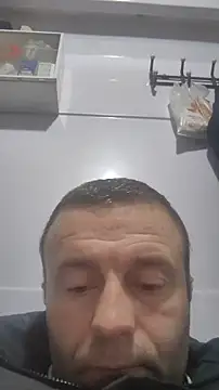 muscularsexy online show from April 18, 2026, 12:02 am