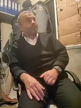 muscularsexy online show from October 26, 2025, 2:12 am