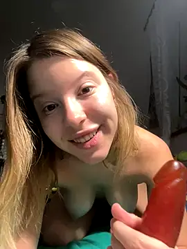 kimczii online show from November 13, 2025, 7:23 am