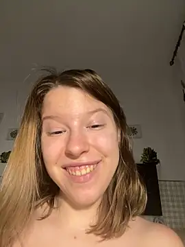 Snapshot of kimczii chatting on February 24, 2025, 10:26 am kimczii online show from February 24, 2025, 10:26 am