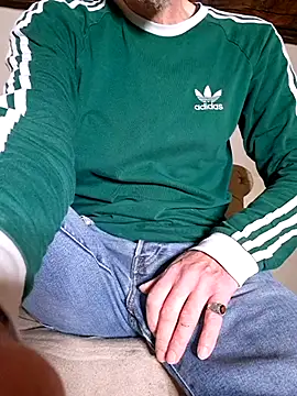 eddouxxx78 online show from November 4, 2025, 5:39 pm