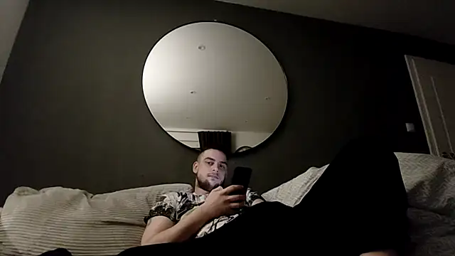 Snapshot of Youngtimer_1997 chatting on March 4, 2025, 11:43 pm Youngtimer 1997 online show from March 4, 2025, 11:43 pm