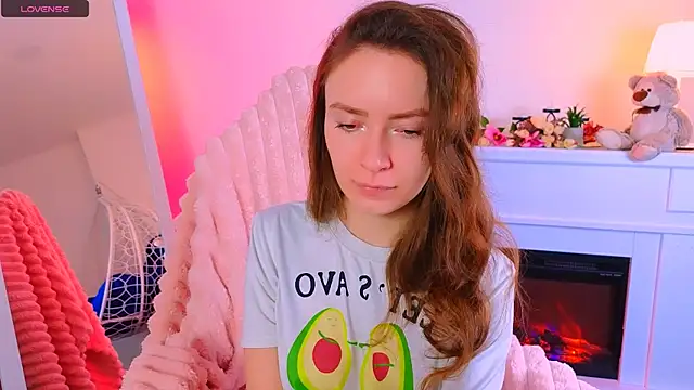    Emily    online show from March 10, 2025, 7:33 am