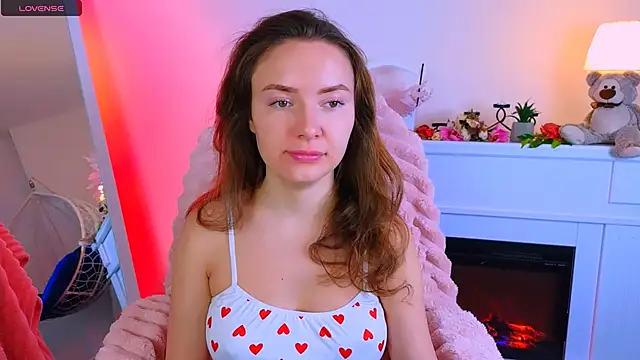    Emily    online show from February 14, 2025, 7:28 am