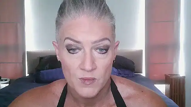 Devon2020 online show from November 21, 2025, 7:18 am