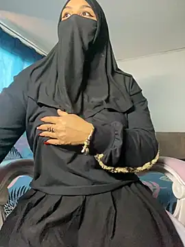 Snapshot of Jameela chatting on February 4, 2025, 8:49 pm Jameela online show from February 4, 2025, 8:49 pm