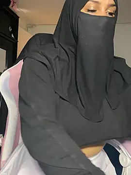 Snapshot of Jameela chatting on February 28, 2025, 7:56 pm Jameela online show from February 28, 2025, 7:56 pm