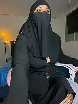 Snapshot of Jameela chatting on February 25, 2025, 11:48 pm Jameela online show from February 25, 2025, 11:48 pm