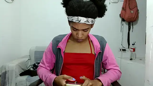 Snapshot of angelamarie1 chatting on October 28, 2025, 9:36 pm angelamarie1 online show from October 28, 2025, 9:36 pm