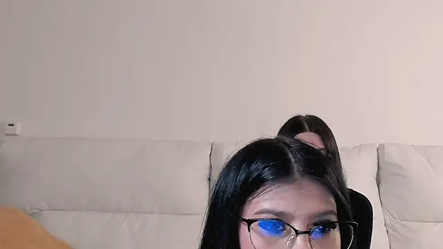 Sierra Halle online show from September 15, 2025, 9:15 pm