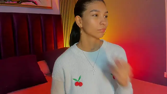 Snapshot of LauraAristizabal chatting on February 28, 2026, 12:27 pm LauraAristizabal online show from February 28, 2026, 12:27 pm