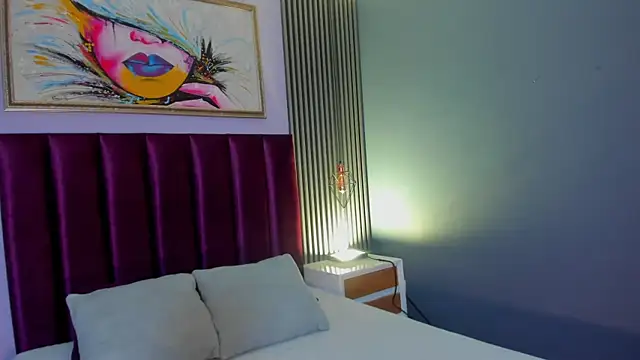 LauraAristizabal online show from April 5, 2026, 12:34 pm