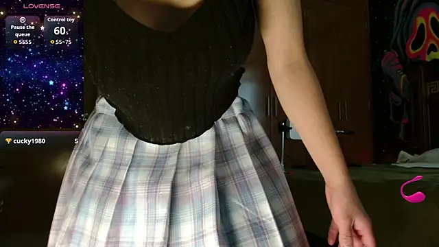 MINI Petite online show from October 16, 2025, 6:27 pm