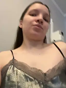 MelaniGrand online show from February 13, 2026, 7:30 am