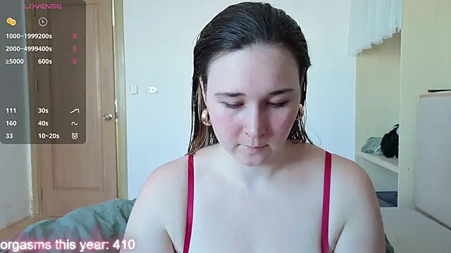 Snapshot of MaryHillx chatting on May 31, 2026, 1:44 am MaryHillx online show from May 31, 2026, 1:44 am