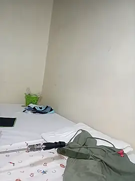 Ranny18l online show from October 31, 2025, 10:56 am