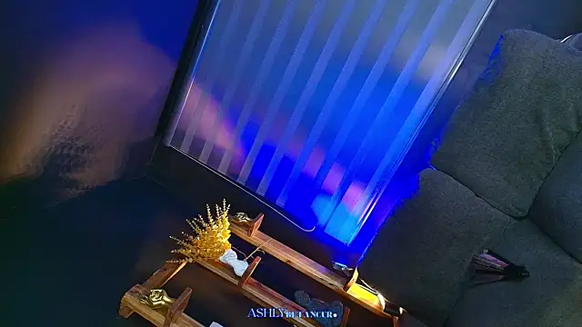 AshlyBetancurX online show from September 24, 2025, 11:10 pm