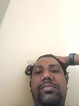 Snapshot of Mallupaiyanaachu chatting on February 11, 2025, 7:33 am Mallupaiyanaachu online show from February 11, 2025, 7:33 am