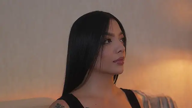 sarah hiill online show from March 26, 2026, 11:13 pm