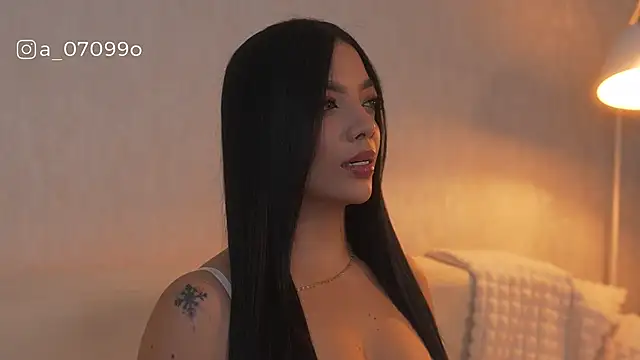 sarah hiill online show from February 20, 2026, 12:07 am