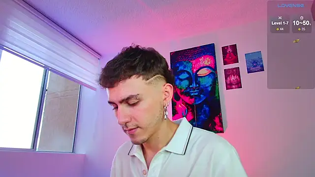 Snapshot of dimitri-bilak chatting on November 28, 2025, 10:10 pm dimitri-bilak online show from November 28, 2025, 10:10 pm